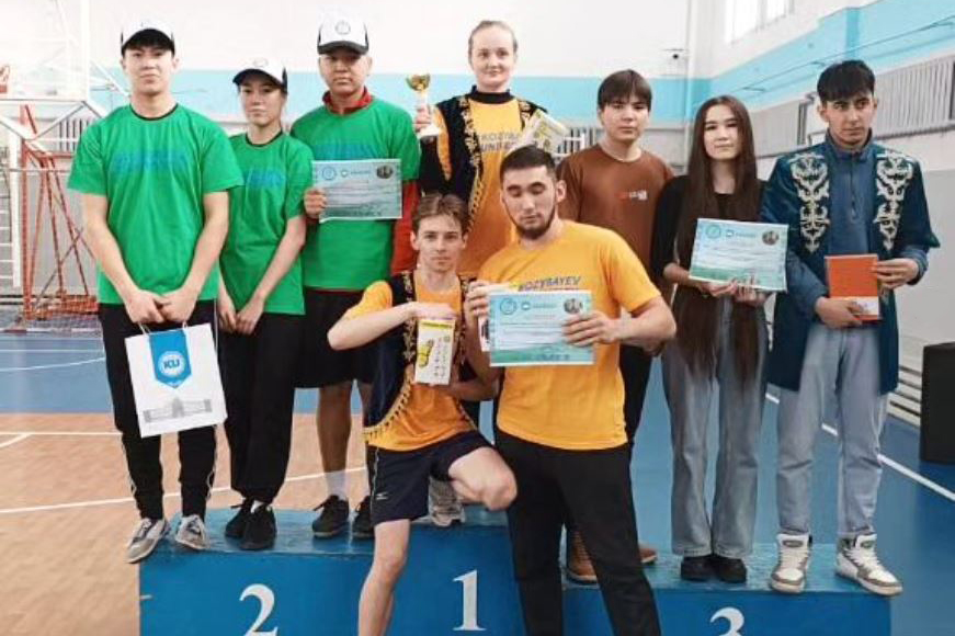 Соревнования по Бөрік теппек